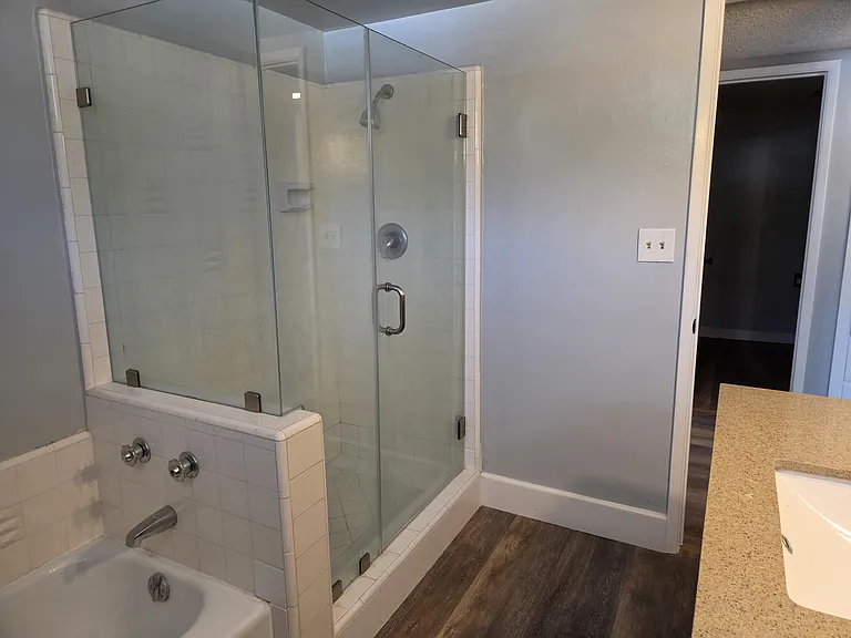 595 W Sierra Madre Blvd #L — Photo 10