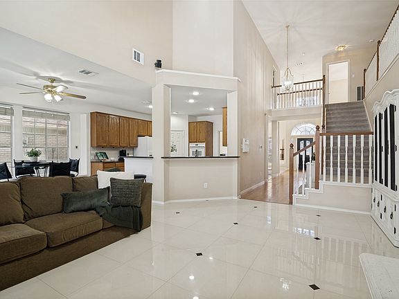 5th image of 4304 Cape Cod Dr