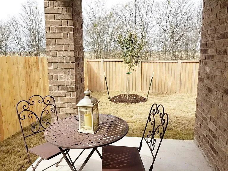 2950 E Old Settlers Blvd #4 — Photo 22