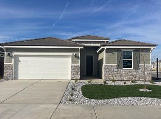 16162 W Monterey Ave, Kerman, CA