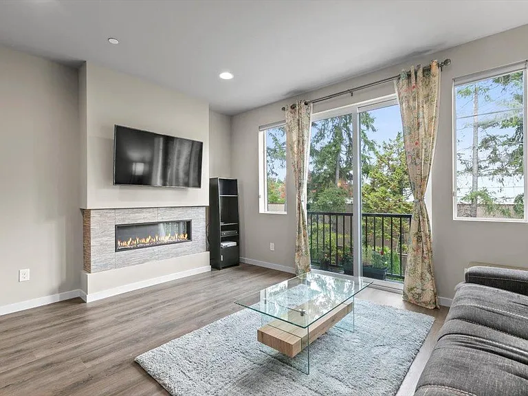 12925 3rd Ave SE #D5 — Photo 7