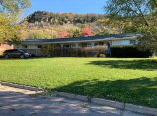 1729 Barnabee Rd, La Crosse, WI 54601