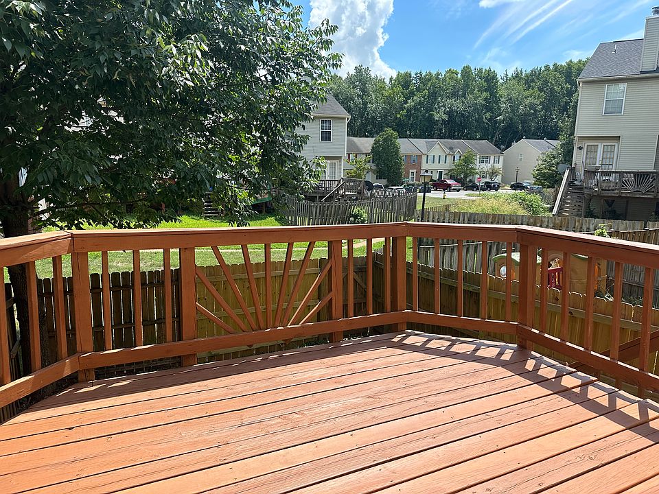1st image of 406 Mews Ct