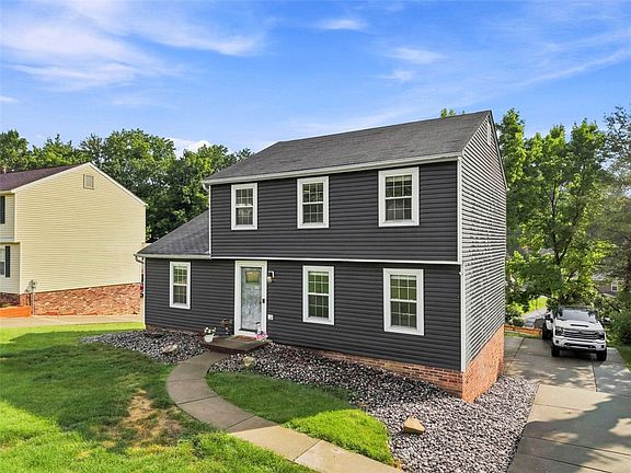 2nd image of 112 Fawnvue Dr