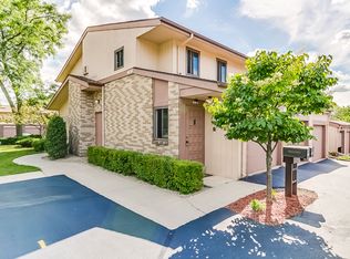 406 Sheffield Rd, Waukesha, WI 53186