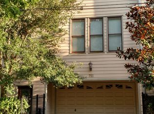 711 Temple St, Houston, TX 77009