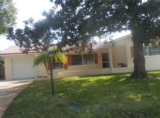 2169 Pine Ridge Dr, Clearwater, FL 33763