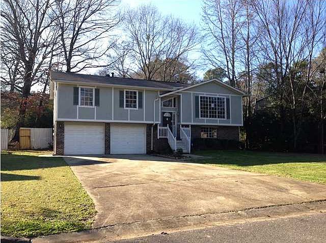 1st image of 611 20th Ct NE