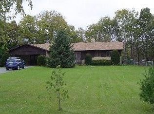 6337 S Edgewater Dr, Beloit, WI 53511