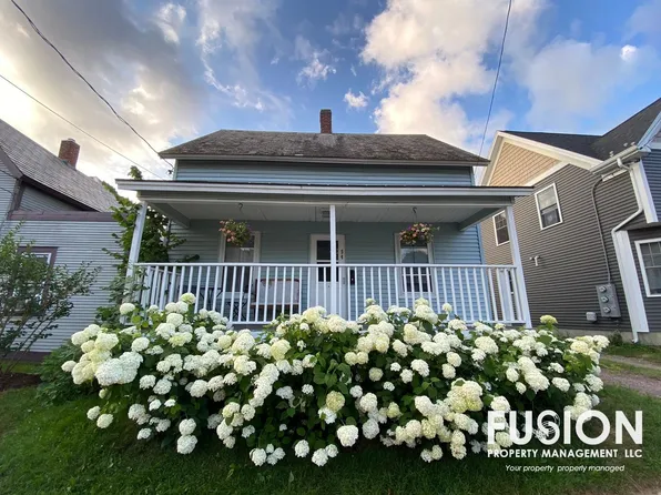 54 Elm St, Winooski, VT 05404