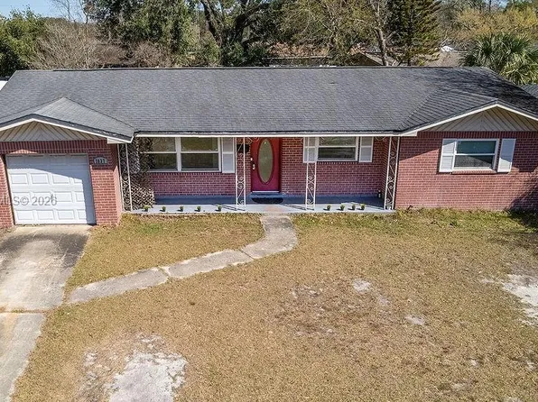 7837 Rondeau Dr E, Jacksonville, FL 32217