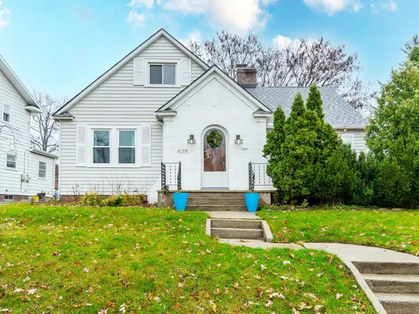 2704 Woodward Ave, Fort Wayne, IN 46805