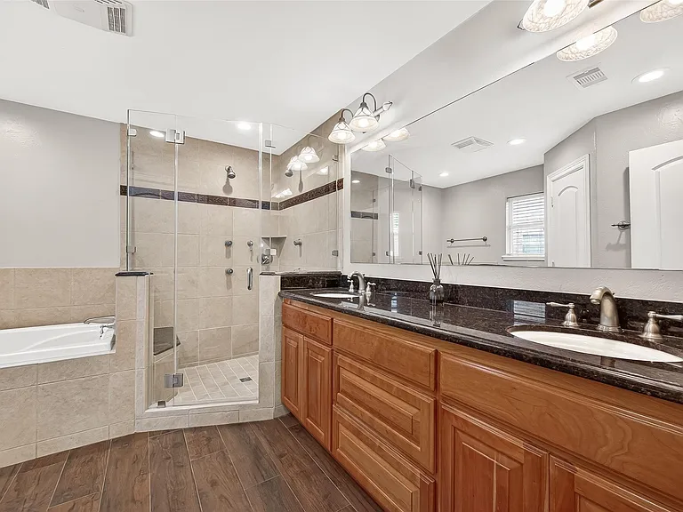 903 Sugarfield Ct — Photo 11