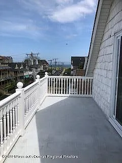 36 Surf Ave — Photo 31