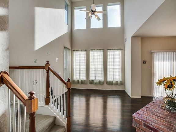 5th image of 2953 Saint Andrews Dr