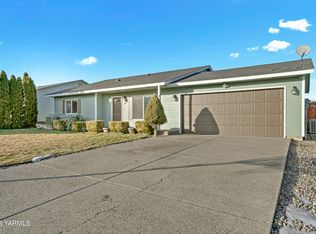 6603 Crestfields Rd, Yakima, WA 98903