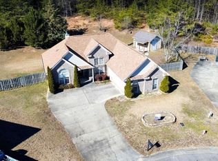 137 Hermitage Ln, Calera, AL 35040