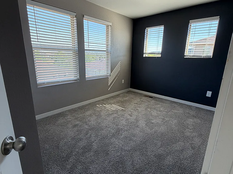 4456 Elegant St — Photo 40