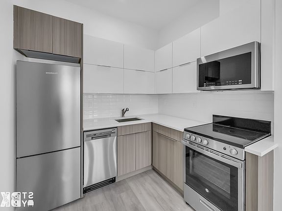 4th image of 94 Weirfield St #3F