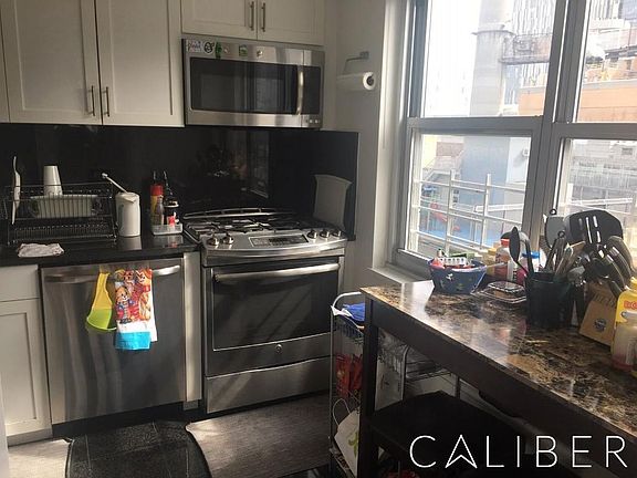 5th image of 500 E 77th St APT 1003