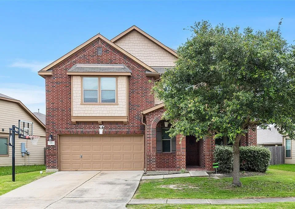 4315 Foster Gardens Ln