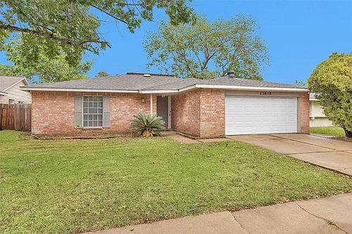 13818 Towne Way Dr Photo 1