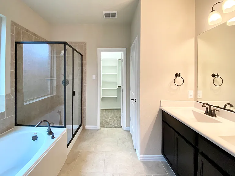 16011 Crosslake Ct — Photo 10