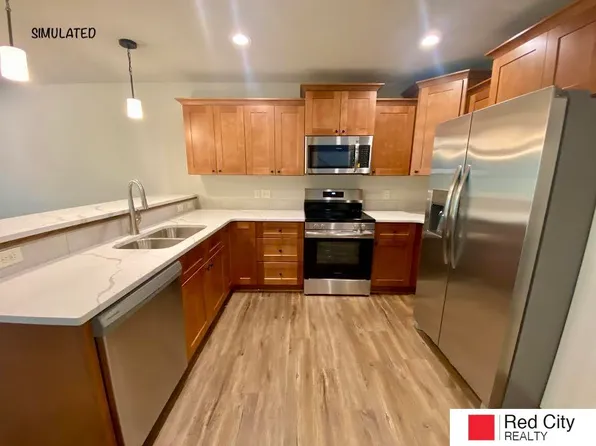 6537 Maple View Ct, Lincoln, NE 68512