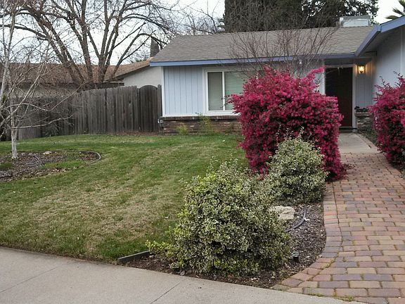 2nd image of 7468 Saint Tropez Way