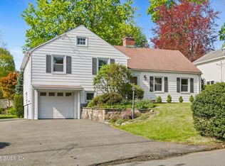19 Bayside Ter, Riverside, CT 06878