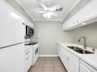 44 Tri Oaks Ln #44, Houston, TX 77043