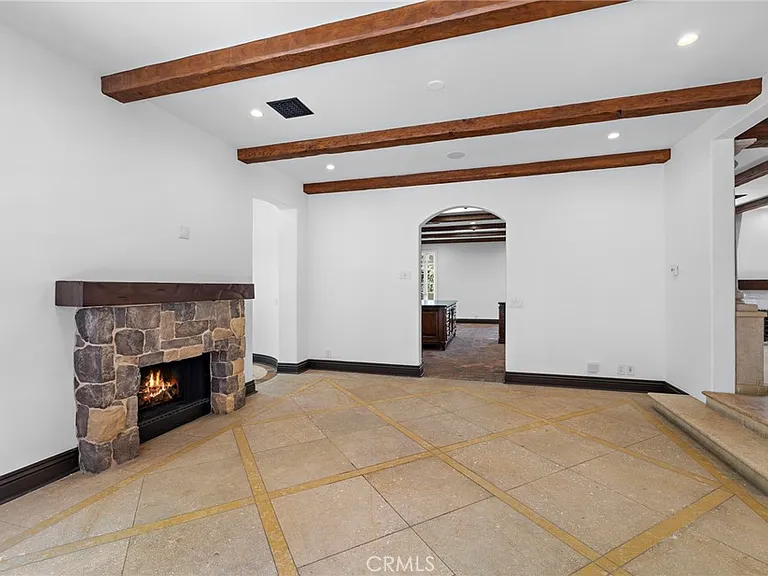 1316 Beverly Grove Pl — Photo 14