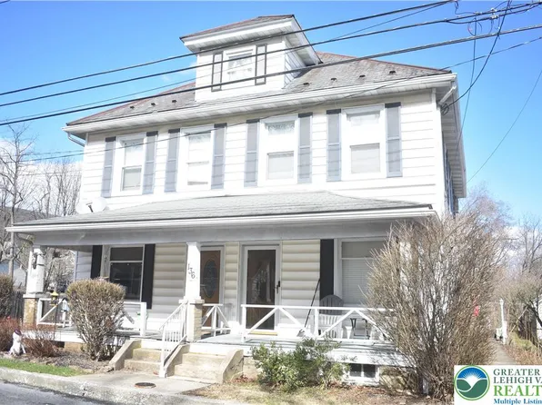 136 Sanders Rd, Pen Argyl, PA 18072