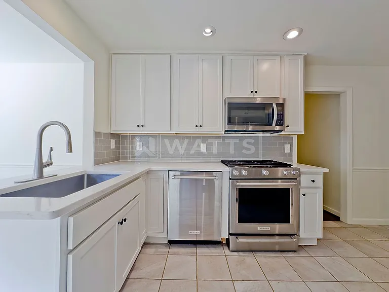 4452 Mountaindale Rd — Photo 8