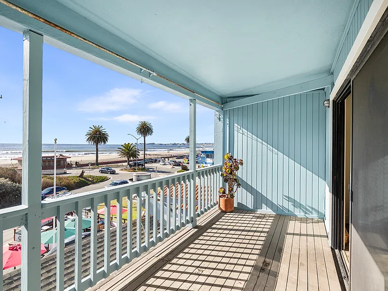 138 Marina Ave #D — Photo 7