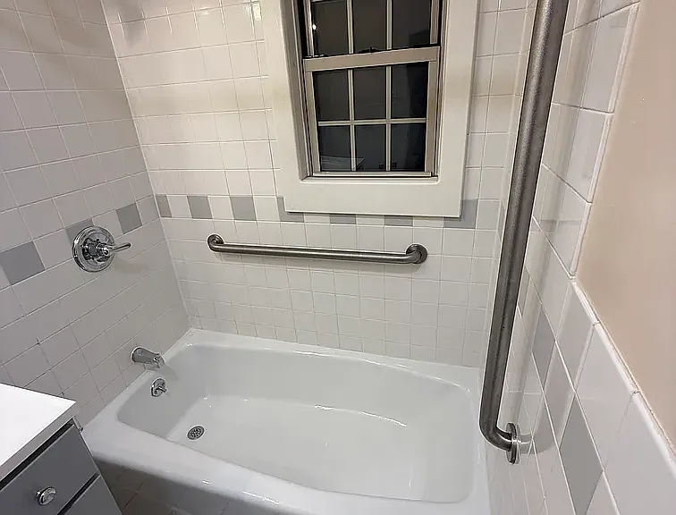 Mountain Ave — Photo 15