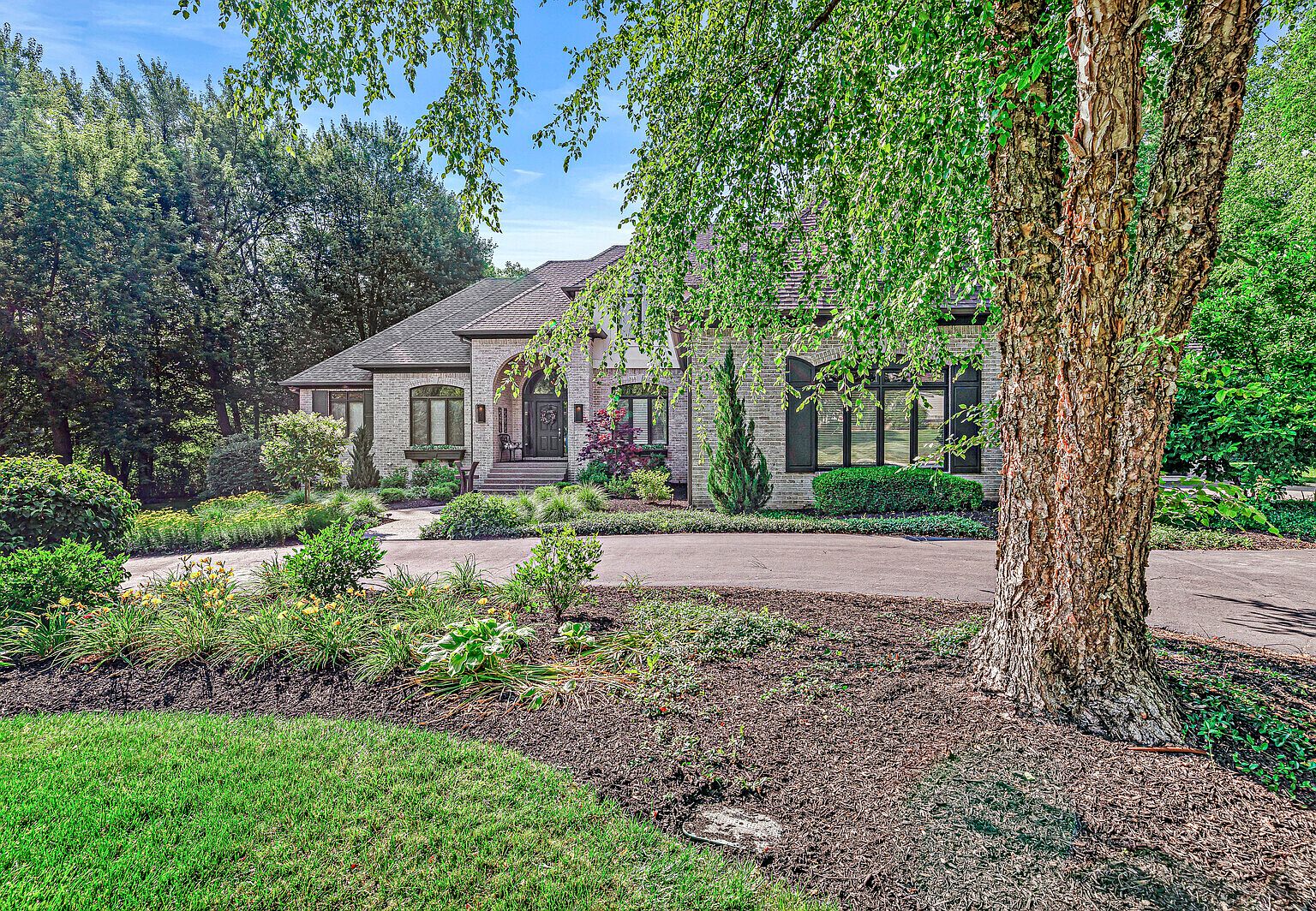 6205 Stonegate Ln, Zionsville, IN 46077 Zillow
