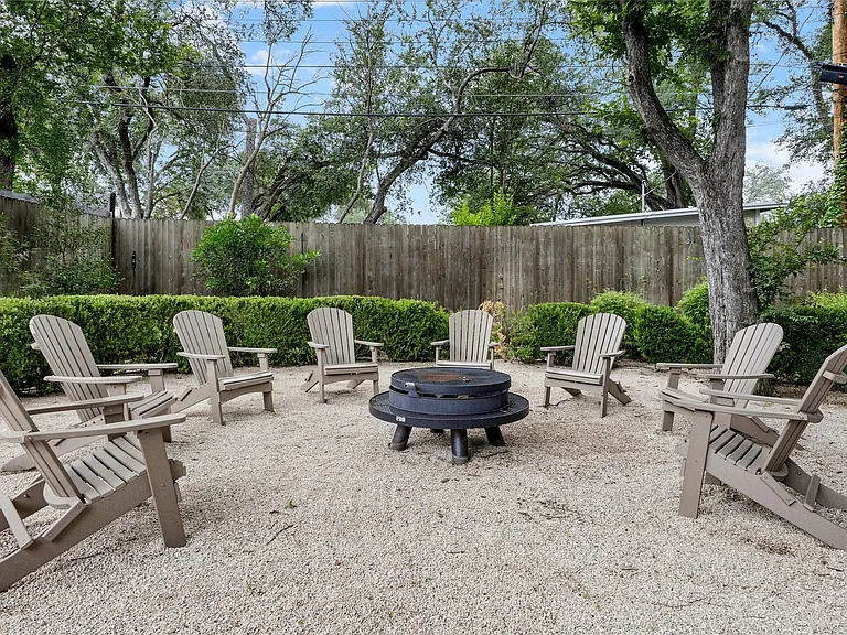 1803 Mohle Dr — Photo 25