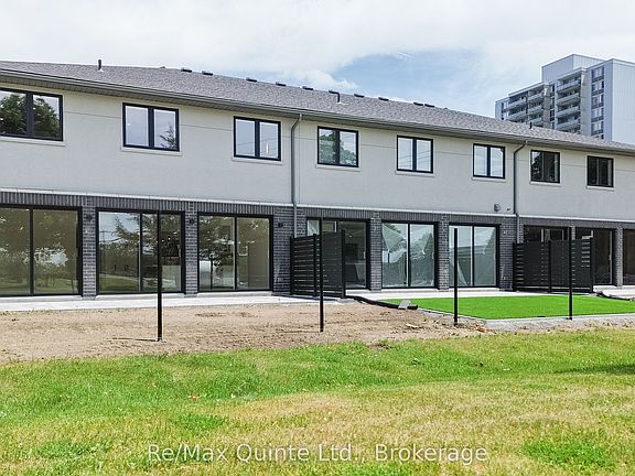 4th image of 12 Stinson Ave