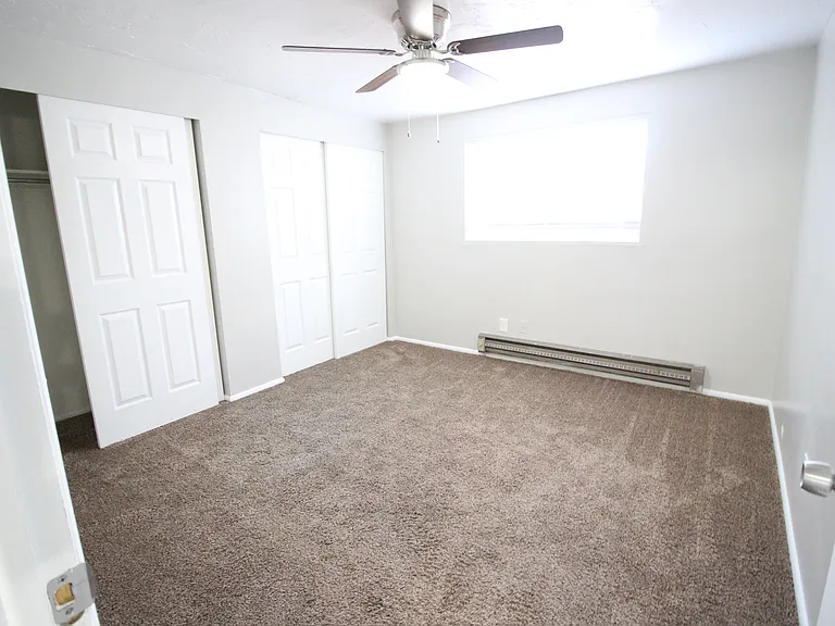 Apartments at 175 Main Street in Farmington — Photo 46