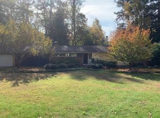 425 Carriage Dr, Sandy Springs, GA 30328