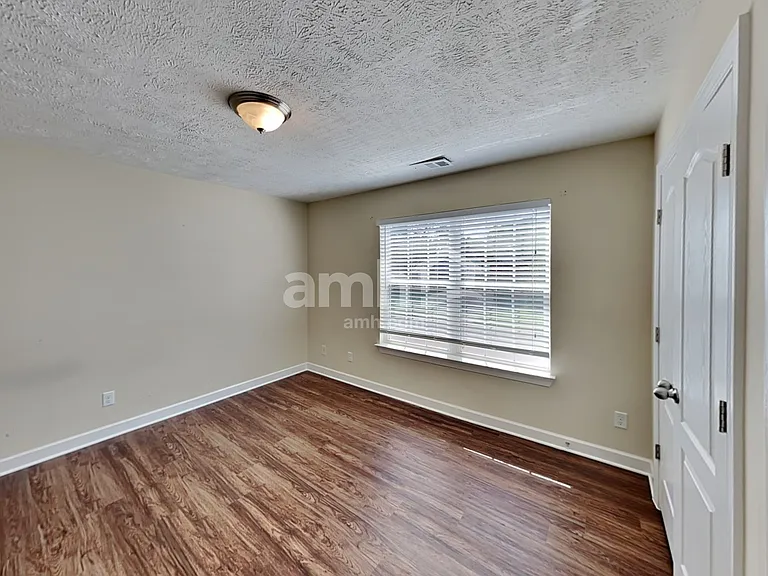6947 Calderwood Dr — Photo 15