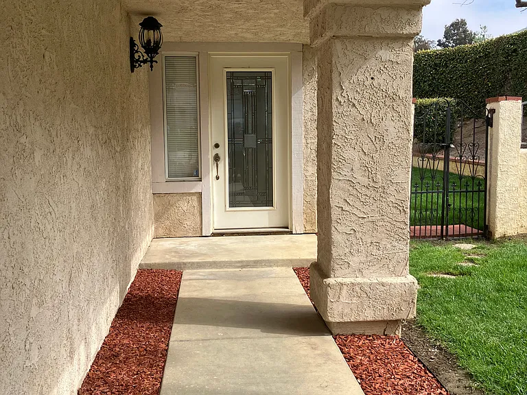 693 Kickapoo Dr — Photo 4