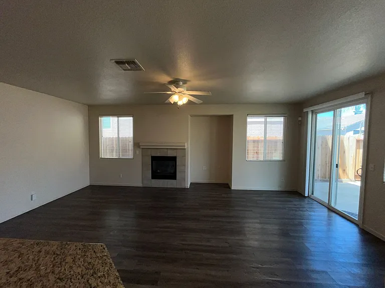 9409 Silver Bridle Way — Photo 19