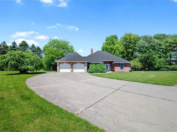 111 Saddlebrook Cir, Butler, PA 16001