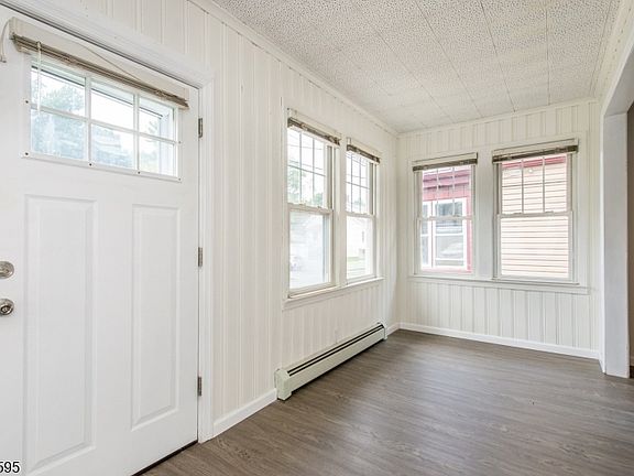 4th image of 58 Stanley Rd
