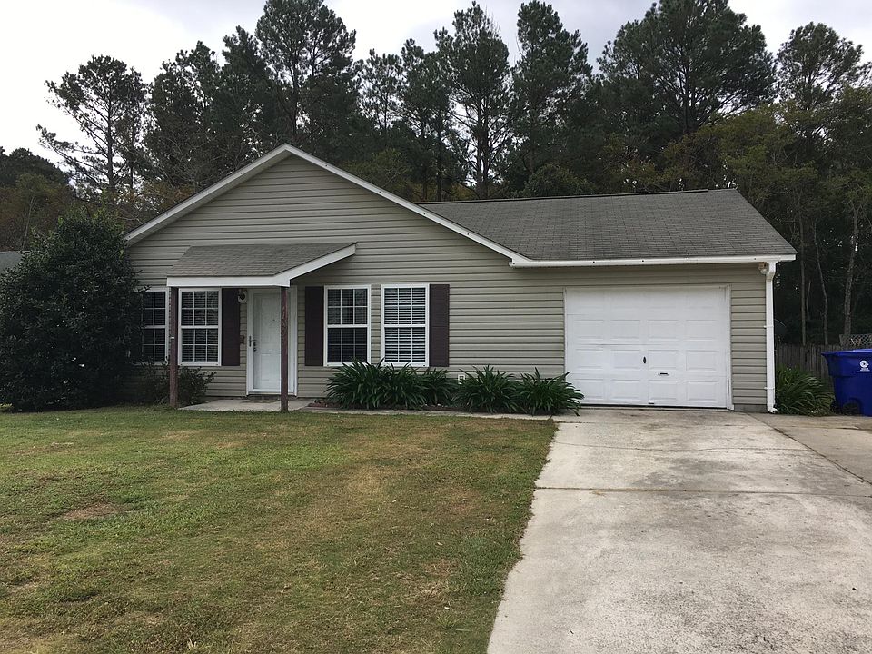 1st image of 1406 Kelly Pl