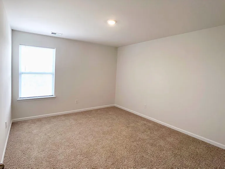 208 Marathon Ln — Photo 14