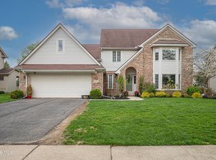 5665 Fox Hollow Ct, Sylvania, OH 43560