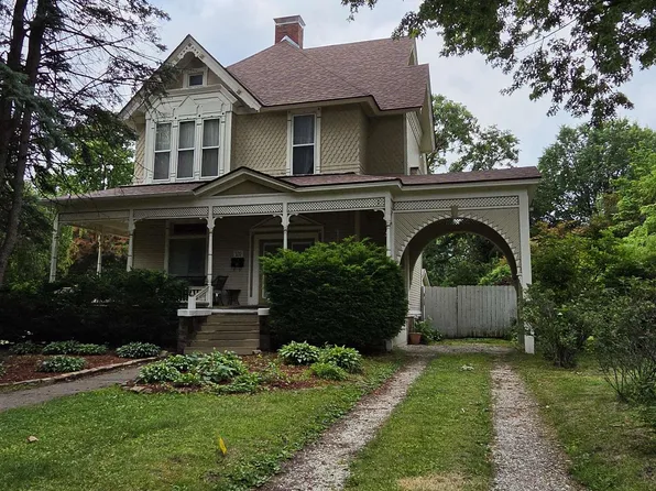 520 N Chambers St, Galesburg, IL 61401